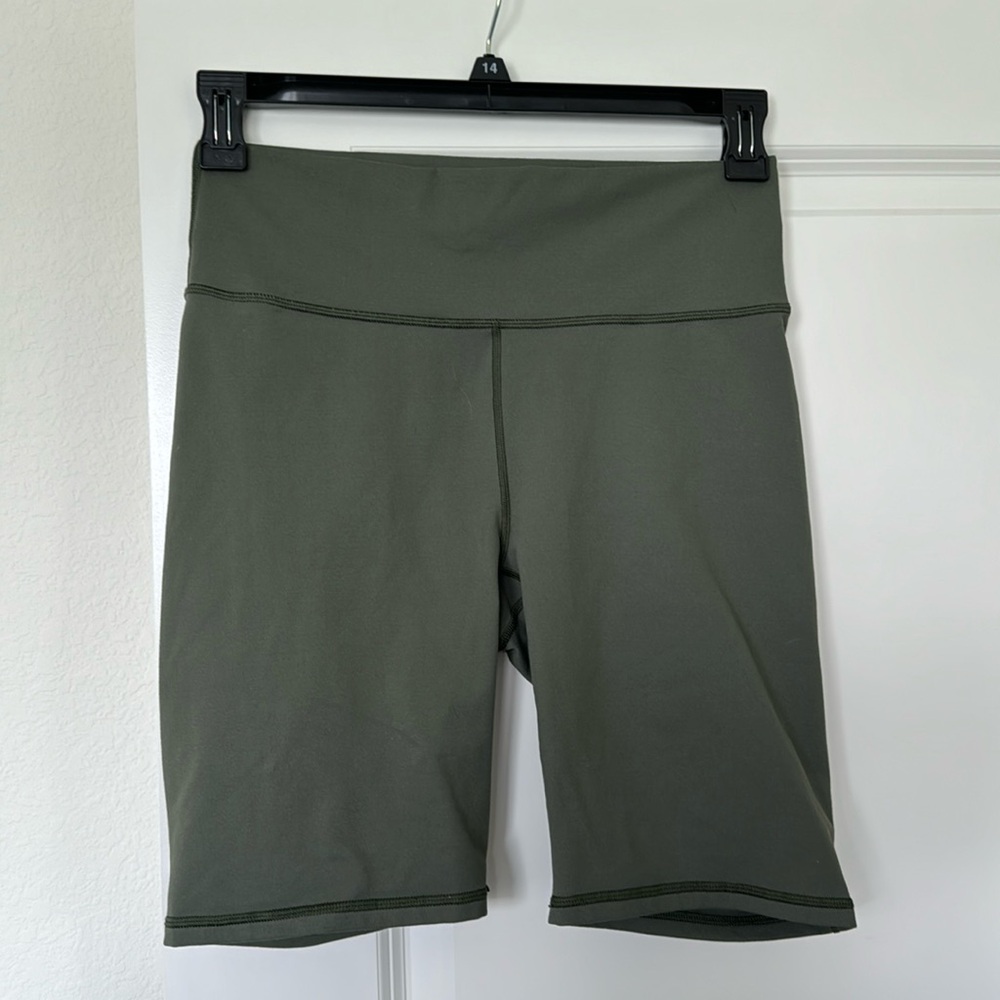 Fabletics spandex shorts - green